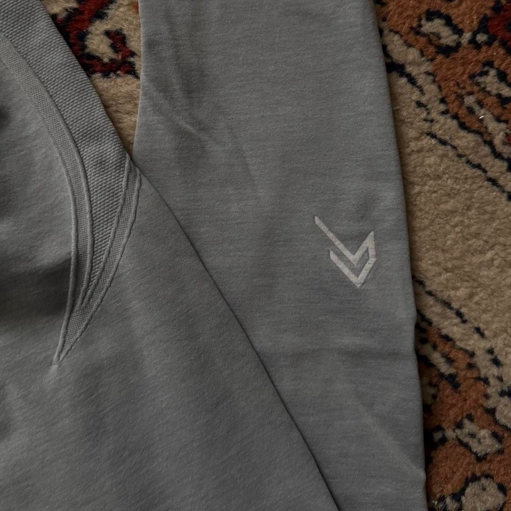 Women's Gray High-Waisted Leggings - Picture 4 of 7